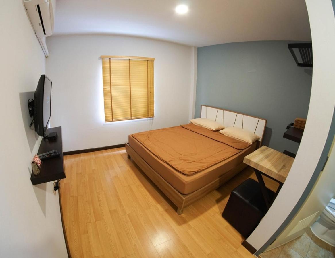 Inn Trog And Inn Soi (Adults Only) Bangkok Exterior foto