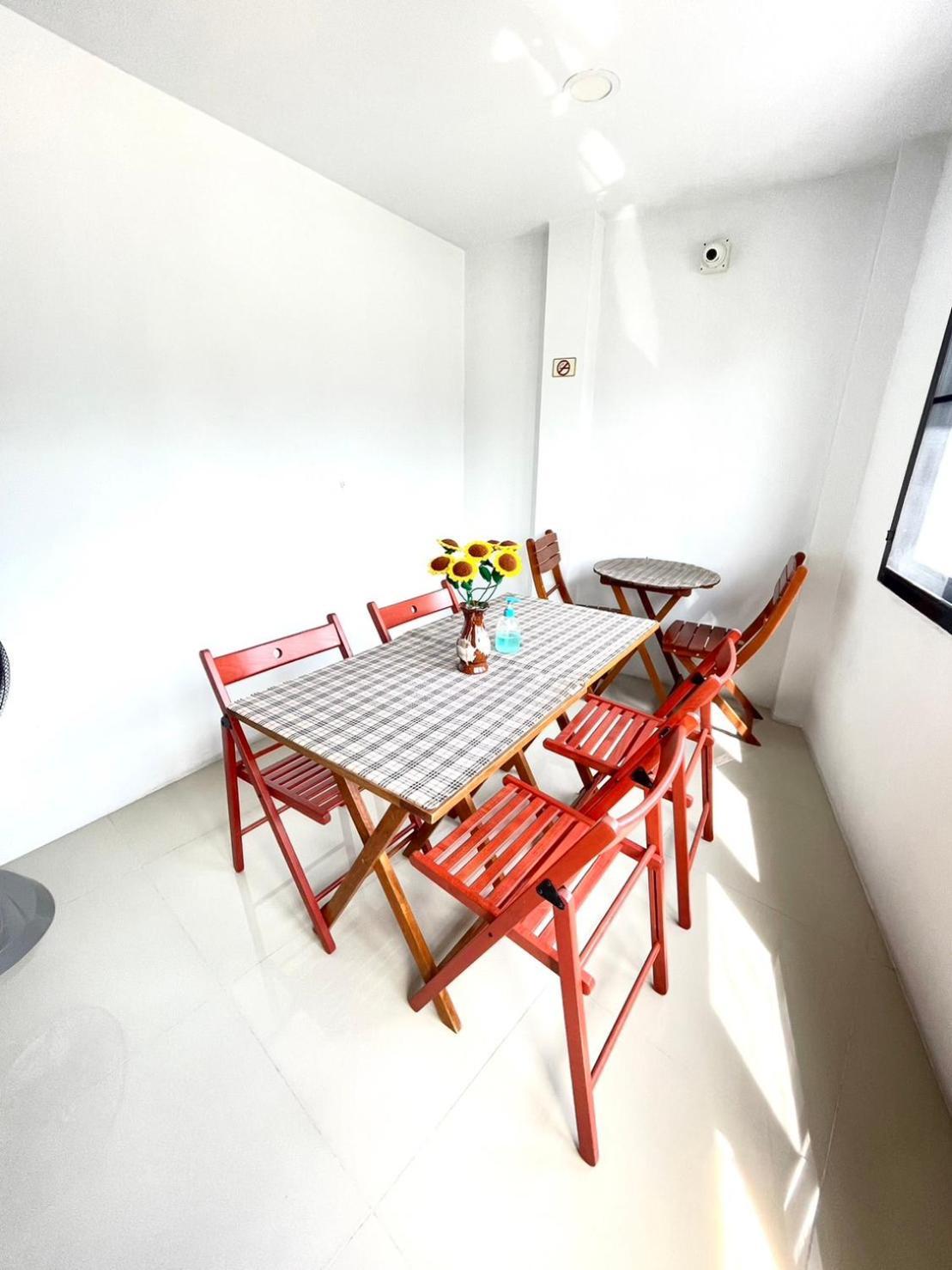 Inn Trog And Inn Soi (Adults Only) Bangkok Exterior foto